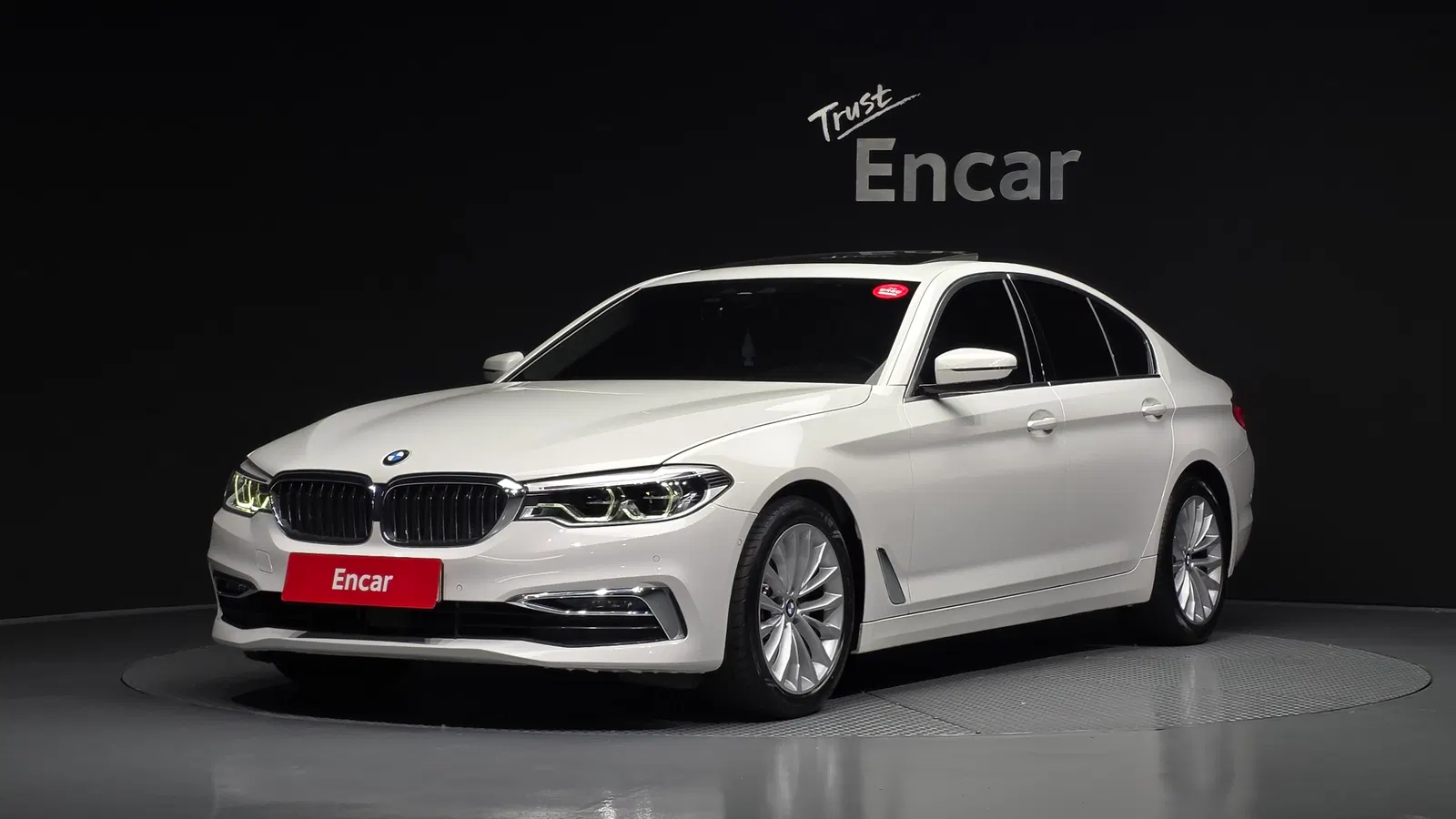 BMW Série 5 (G30) 520d Luxury Plus 2020 — photo 1 sur 32