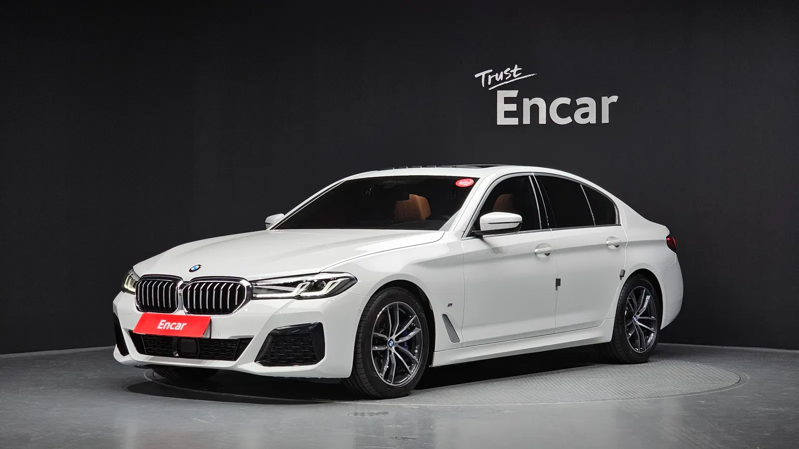 BMW Série 5 (G30) 520i M Sport 2023 — photo 1 sur 35
