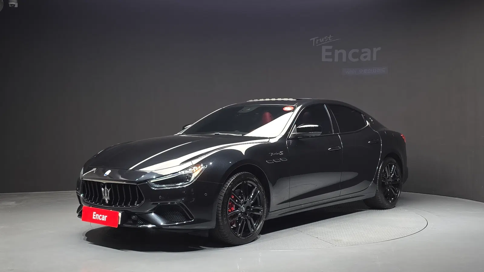 Maserati Ghibli 3.0S Q4 Modena 2022 — photo 1 sur 33