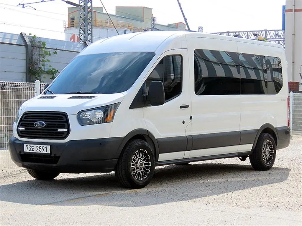 Ford Transit 3.5 2016 — photo 1 sur 26