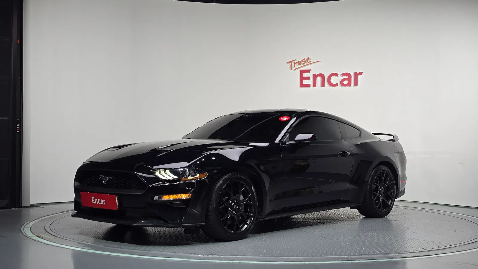 Ford Mustang Coupé 2023 — photo 1 sur 20