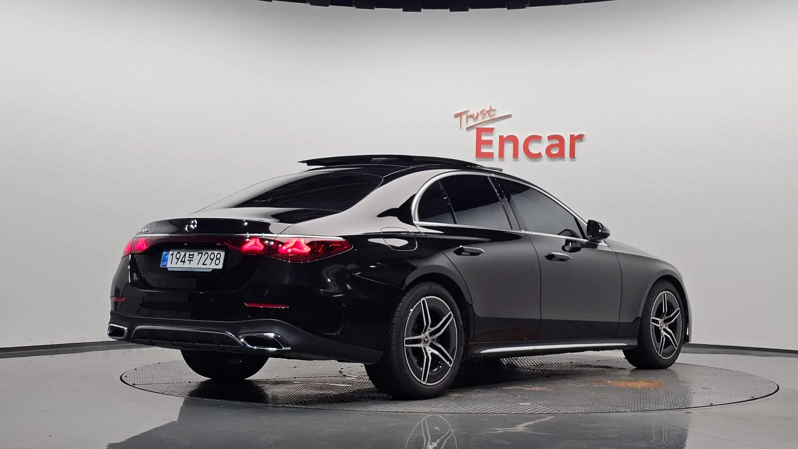 Mercedes-Benz Classe E AMG Line · E200 (W214) 2026 — photo 1 sur 34