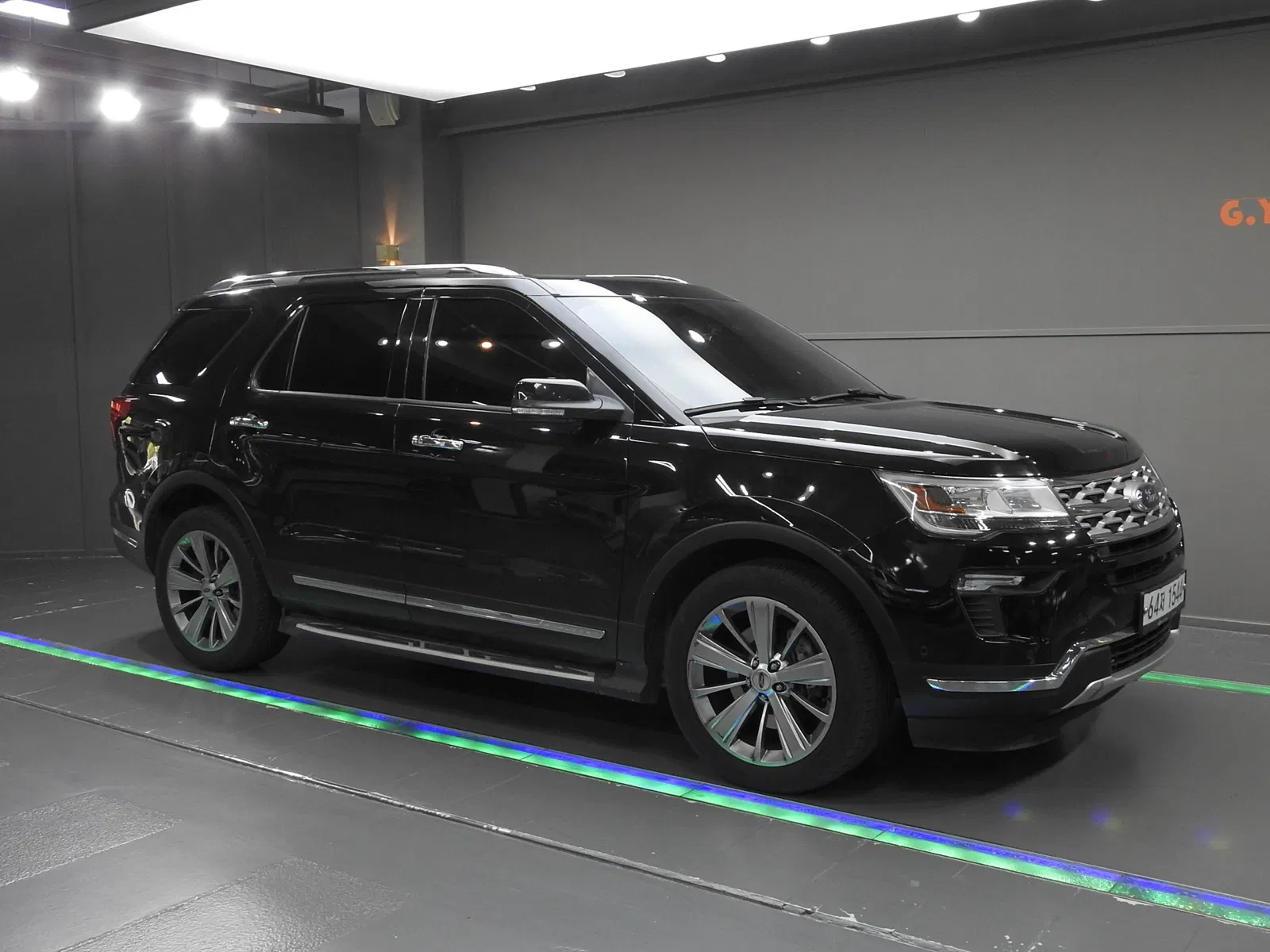 Ford Explorer 2.3 Limited 4WD 2019 — photo 1 sur 26