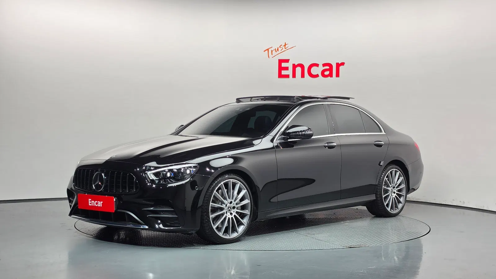 Mercedes-Benz Classe E AMG Line · E350 4MATIC (W213) 2022 — photo 1 sur 34