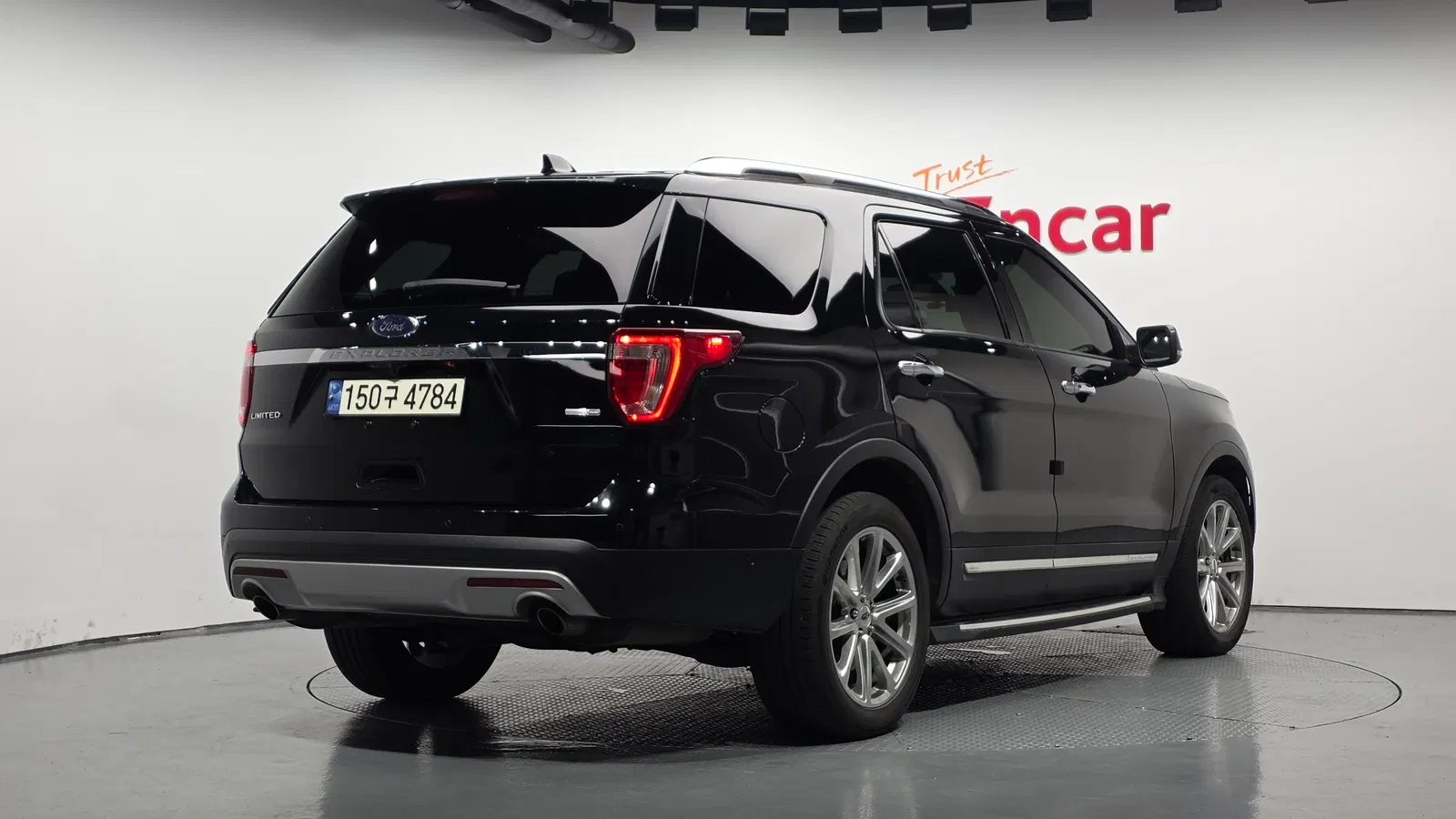 Ford Explorer 2.3 Limited 4WD 2017 — photo 1 sur 31