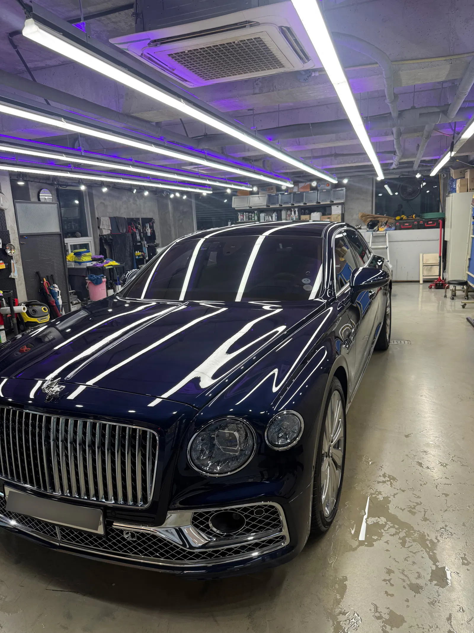 Bentley Flying Spur 3e génération 4.0 2021 — photo 1 sur 16