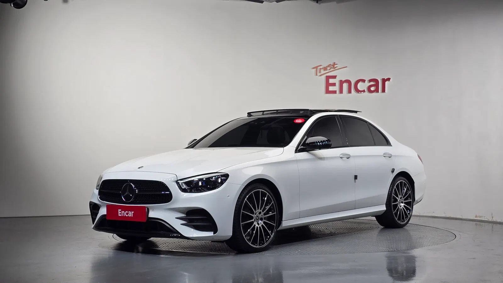 Mercedes-Benz Classe E AMG Line · E350 4MATIC (W213) 2023 — photo 1 sur 41