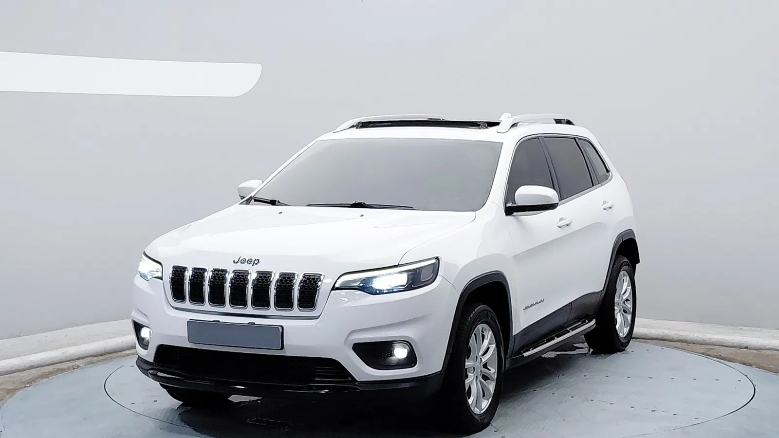 Jeep Cherokee(KL) 2.4 Longitude AWD 2019 — photo 1 sur 26