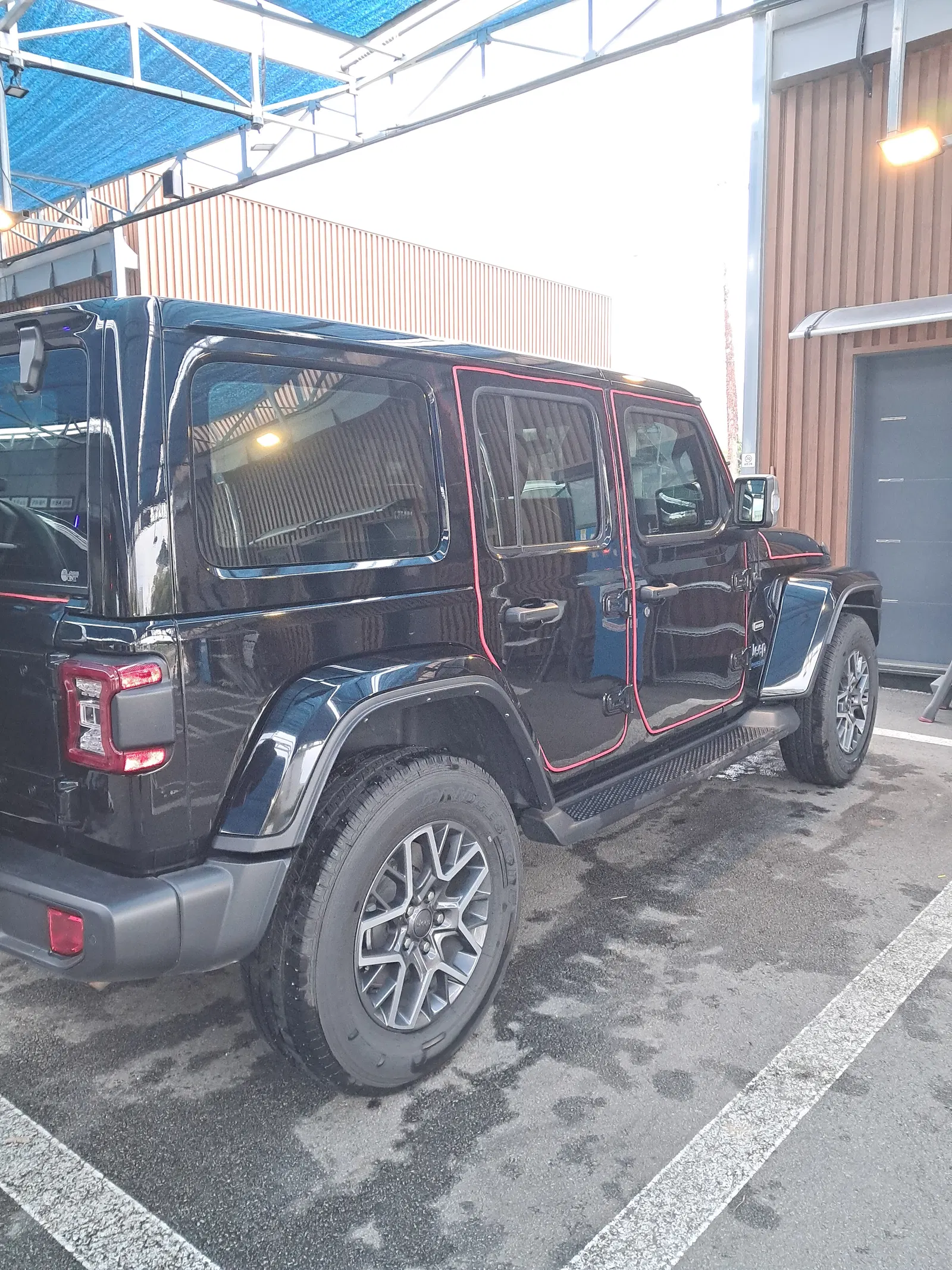Jeep Wrangler (JL) 2.0 Overland 4 portes 4xe 2022 — photo 1 sur 8