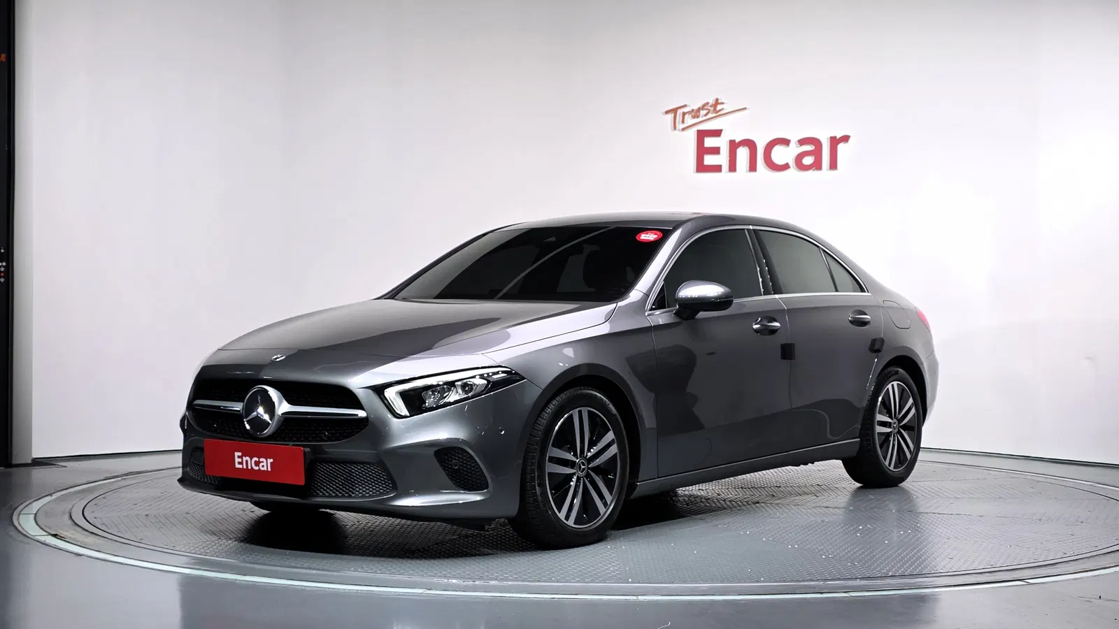 Mercedes-Benz Classe A A220 Berline (W177) 2022 — photo 1 sur 20