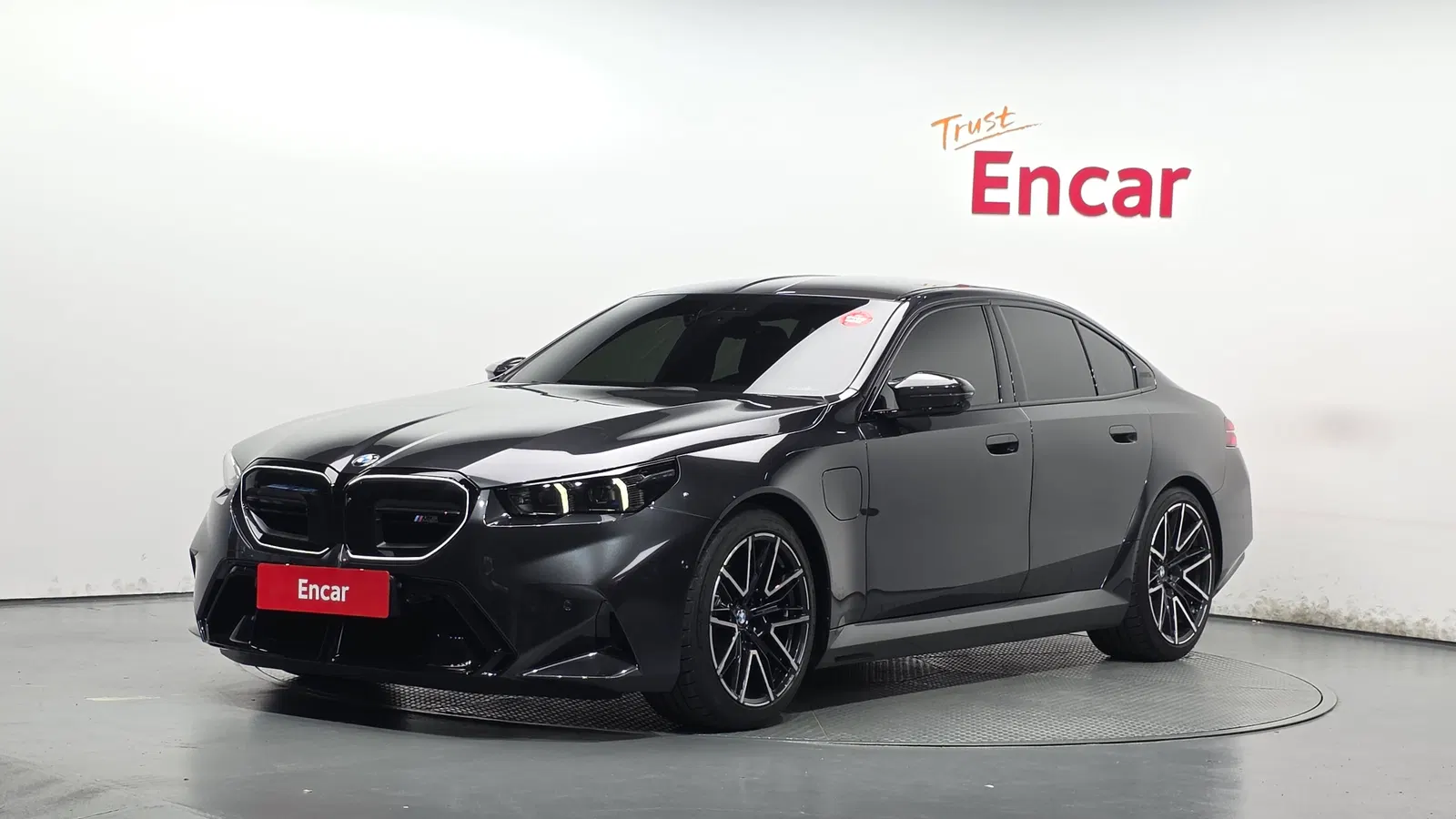 BMW M5 (G90) M5 Sedan 2026 — photo 1 sur 44
