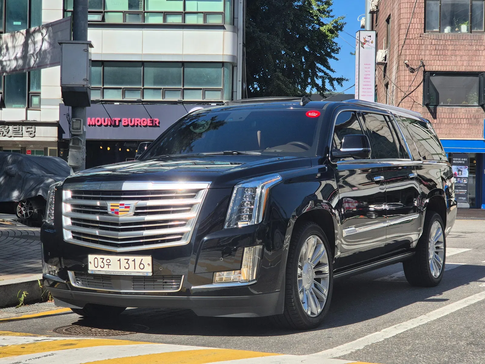 Cadillac Escalade 6.2 ESV 2017 — photo 1 sur 26