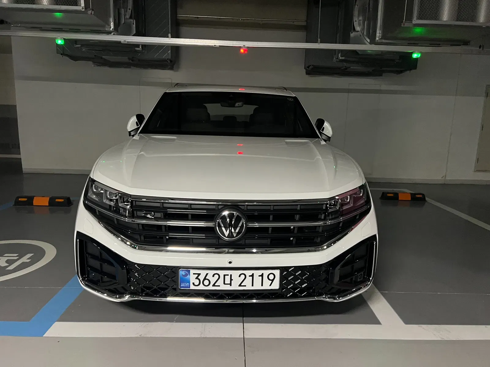 Volkswagen Touareg 3e génération 3.0 TDI R-Line 2027 importée par Kaizen Motors