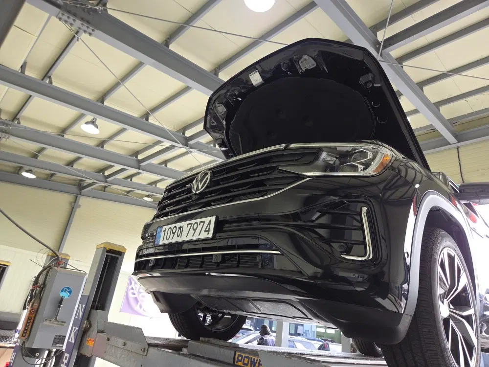 Volkswagen Atlas 2.0 TSI R-LINE 7 places 2025 — photo 1 sur 8