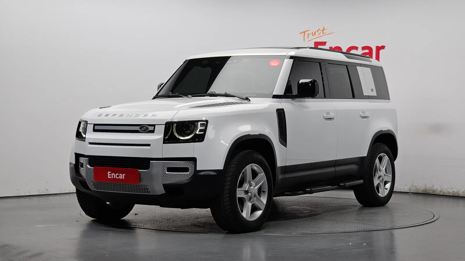 Land Rover Defender (L663) 110 D250 SE 2023 — photo 1 sur 20