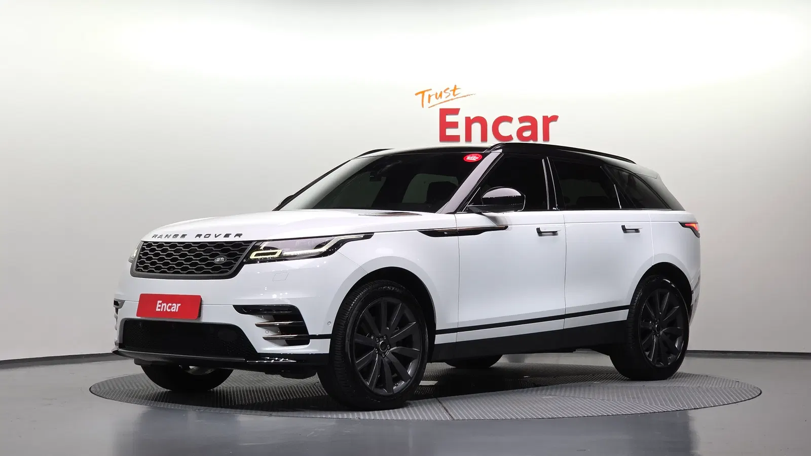 Land Rover Range Rover Velar 3.0 D300 R-Dynamic HSE 2019 — photo 1 sur 37
