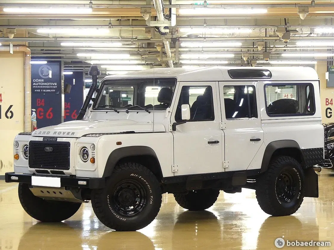 Land Rover Defender 110 2012 — photo 1 sur 26