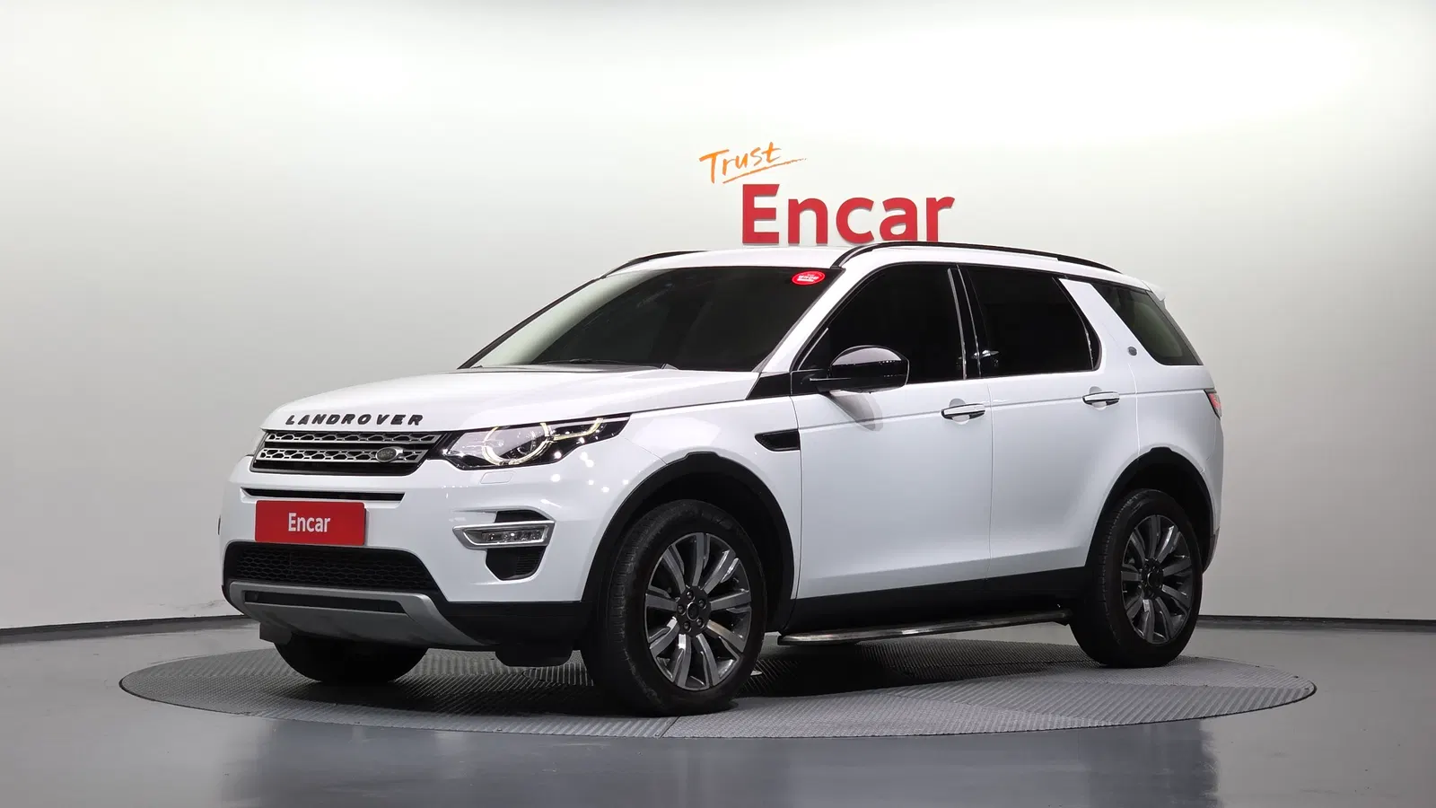 Land Rover Discovery Sport 2.0 TD4 HSE Luxury 2017 — photo 1 sur 20