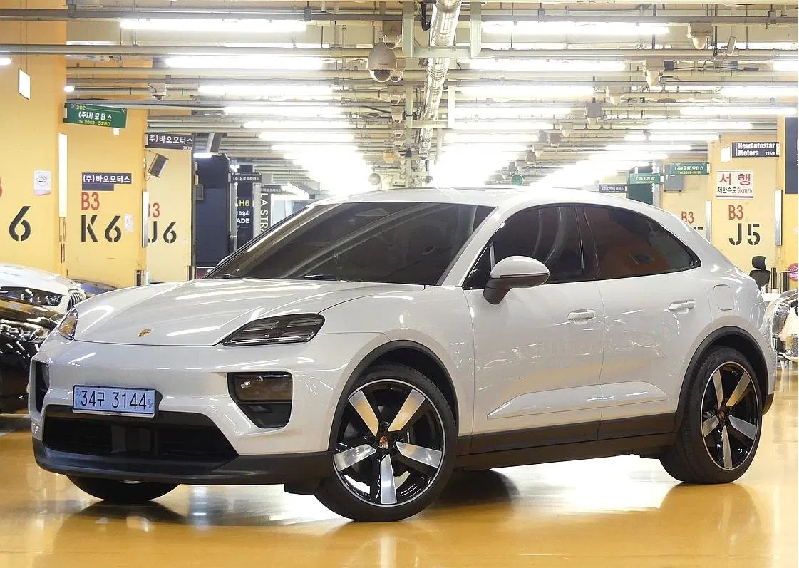 Porsche Macan EV Base 4 2026 — photo 1 sur 25