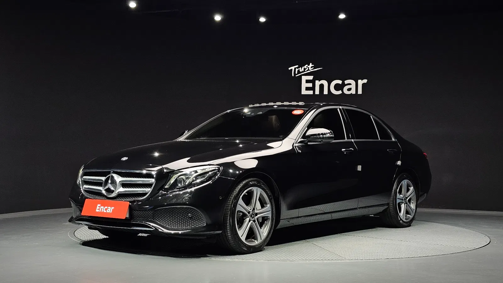 Mercedes-Benz Classe E E300 Avantgarde (W213) 2018 — photo 1 sur 20