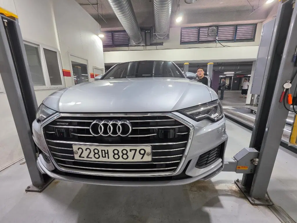 Audi A6 (C8) 45 TFSI Quattro 2020 — photo 1 sur 8