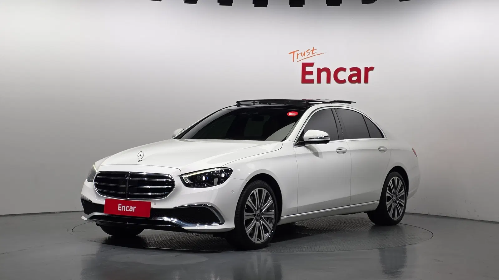 Mercedes-Benz Classe E E450 4MATIC Exclusive (W213) 2021 — photo 1 sur 20