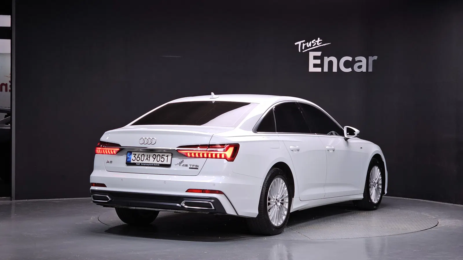 Audi A6 (C8) 45 TFSI Quattro Premium 2021 — photo 1 sur 33