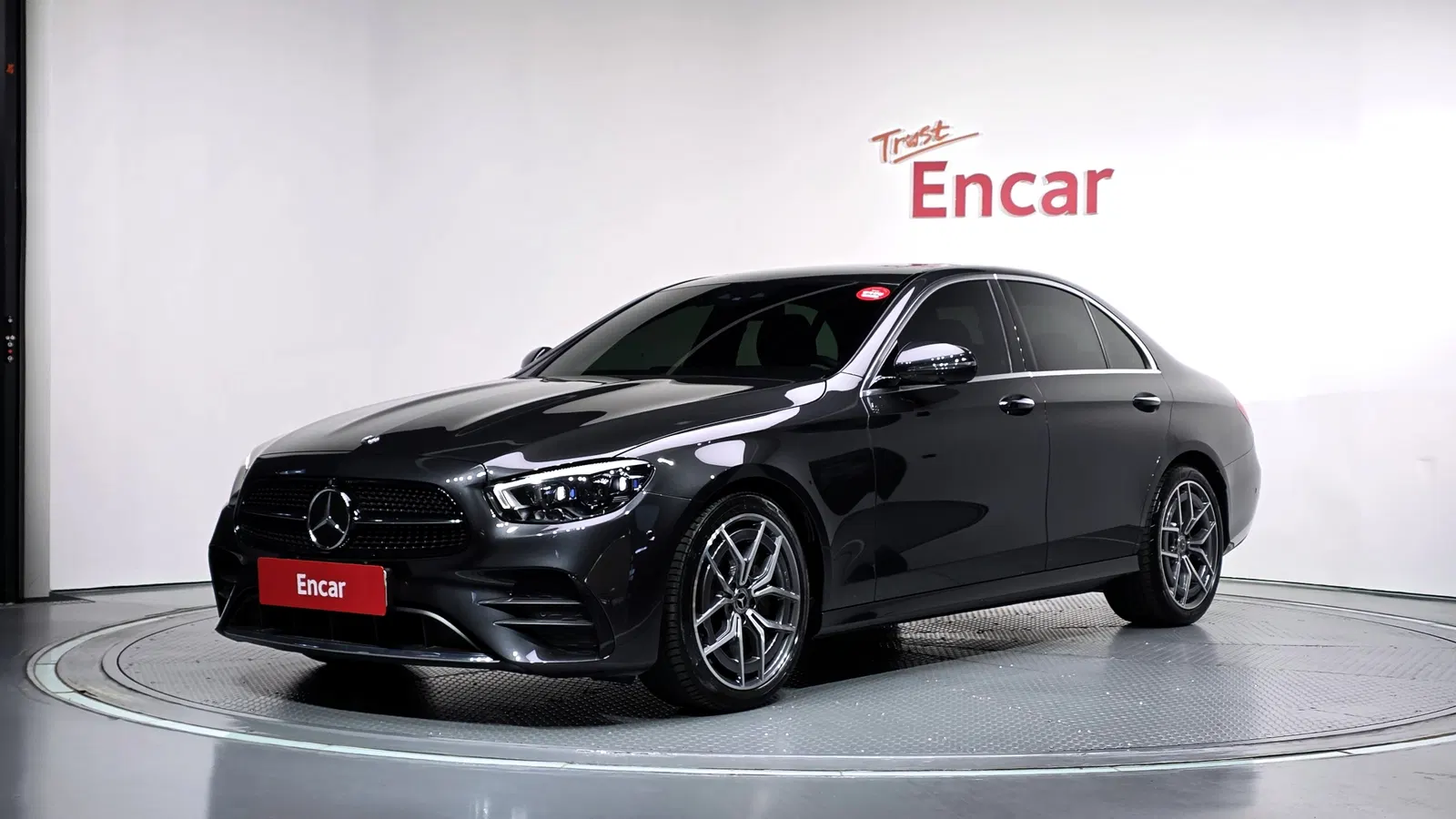 Mercedes-Benz Classe E AMG Line · E220d 4MATIC (W213) 2021 — photo 1 sur 39