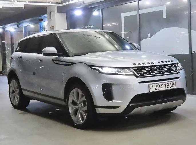 Land Rover Range Rover Evoque 2e génération D180 Launch Edition 2020 — photo 1 sur 26