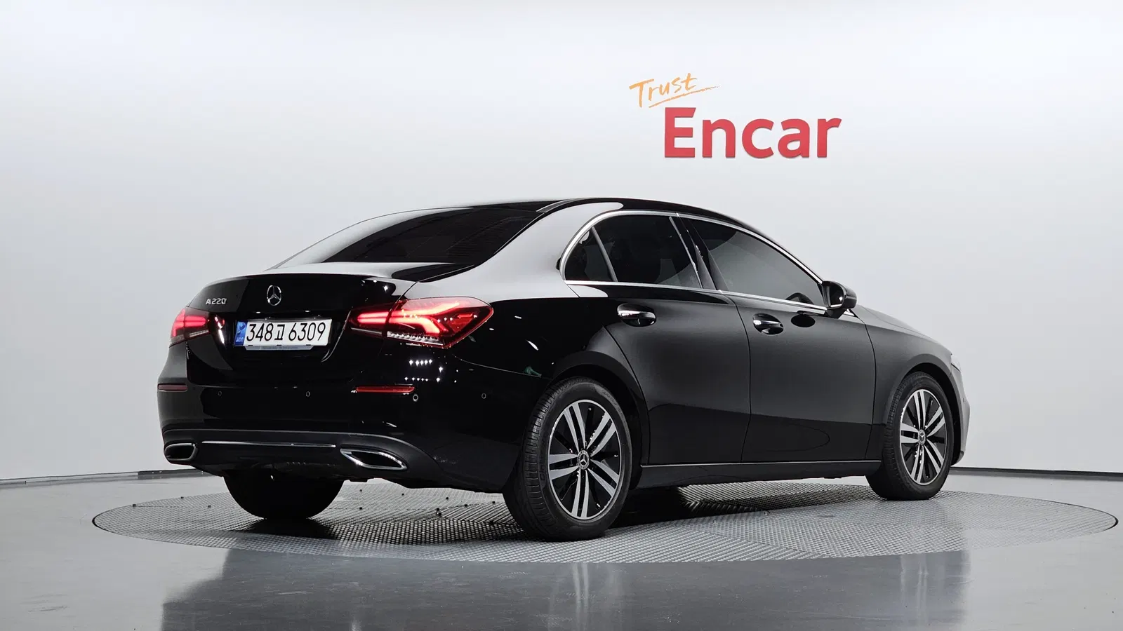 Mercedes-Benz Classe A A220 Berline (W177) 2021 — photo 1 sur 31