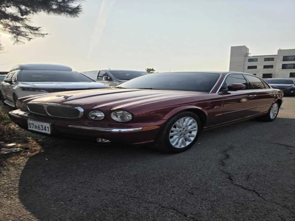 Jaguar XJ-6 3.0 2004 — photo 1 sur 15
