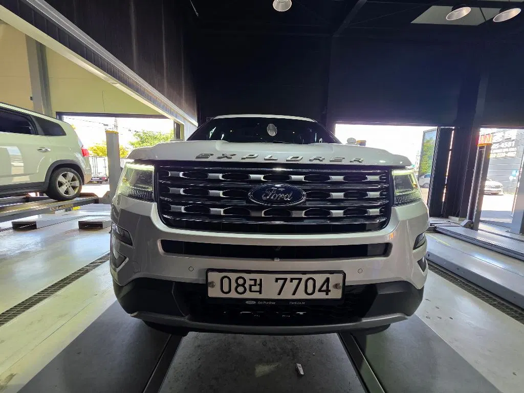Ford Explorer 2.3 Limited 4WD 2017 — photo 1 sur 6
