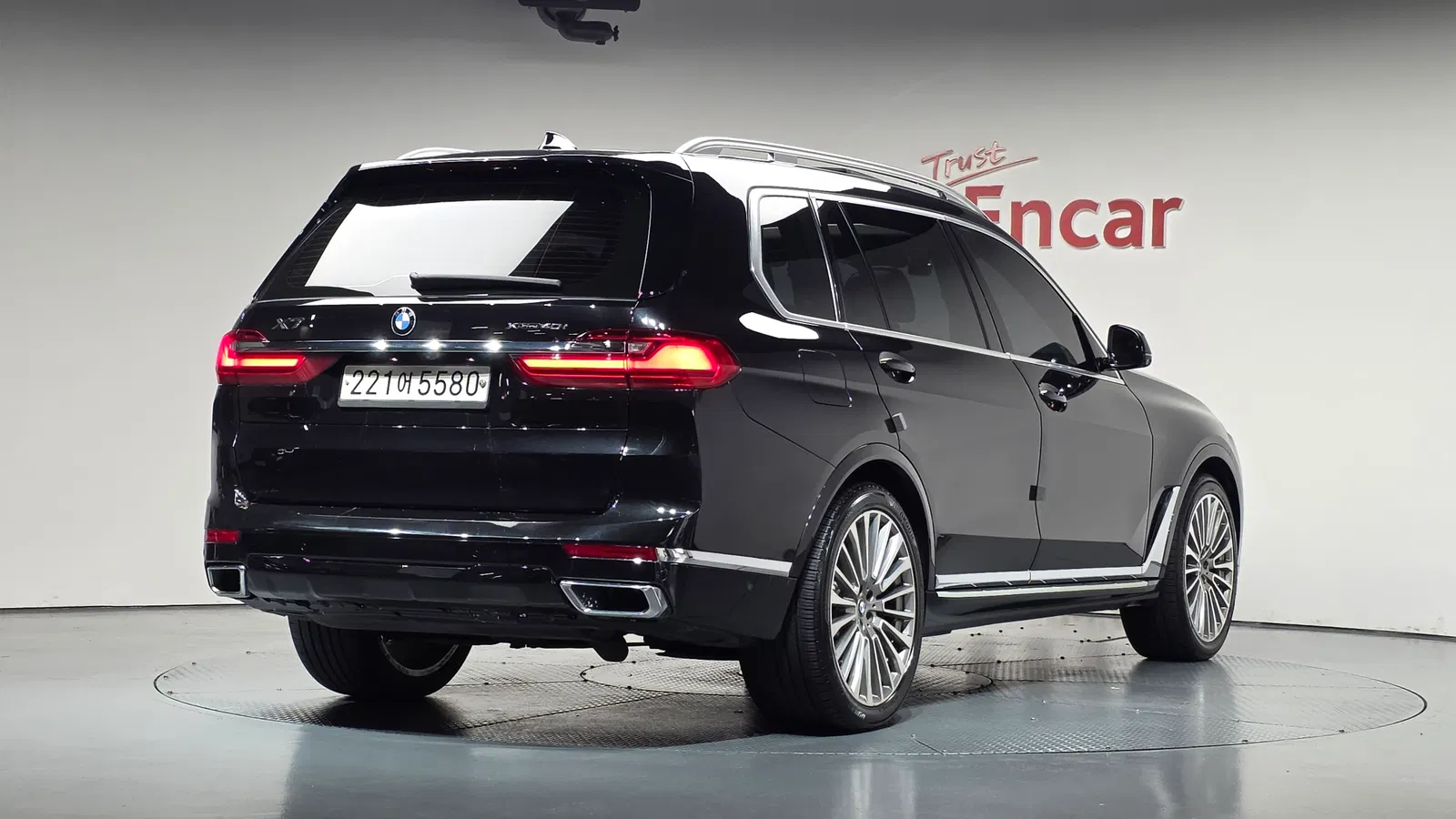 BMW X7 (G07) xDrive 40i Design Pure Excellence 6 places 2020 — photo 1 sur 38