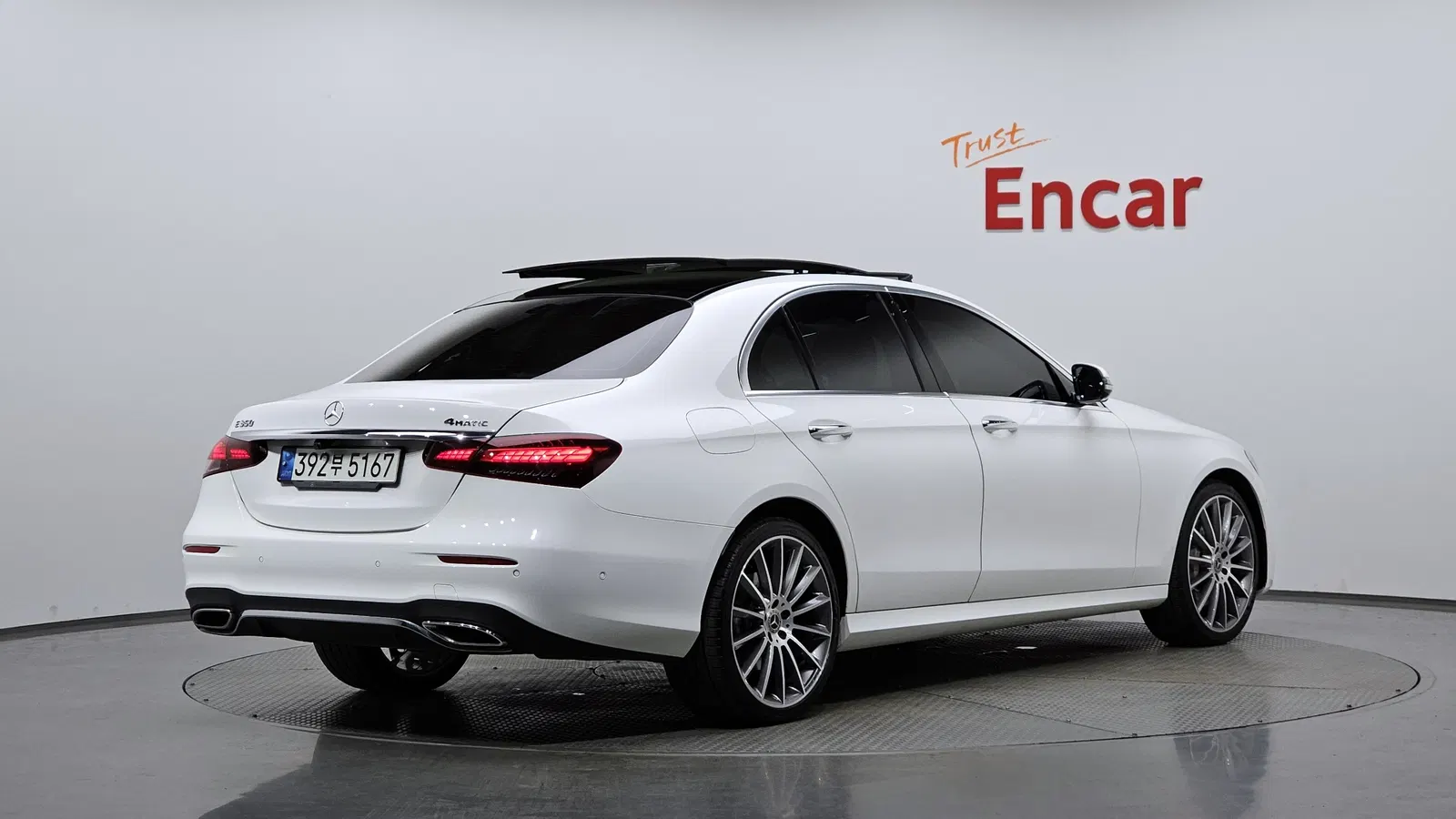 Mercedes-Benz Classe E AMG Line · E350 4MATIC (W213) 2021 — photo 1 sur 35