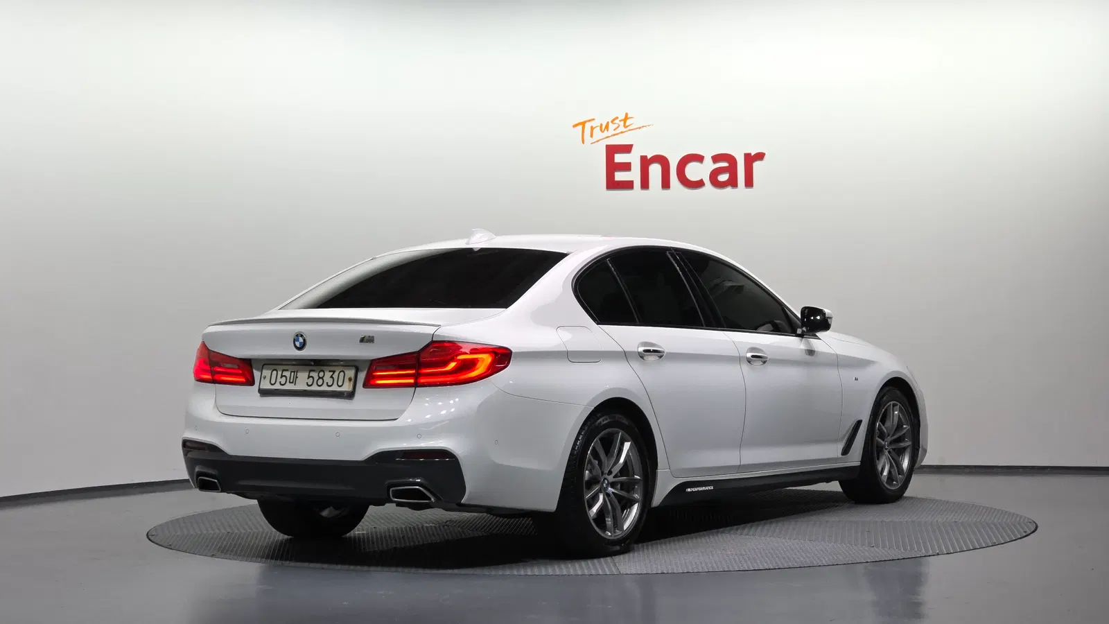 BMW Série 5 (G30) 520d M Sport 2017 — photo 1 sur 39