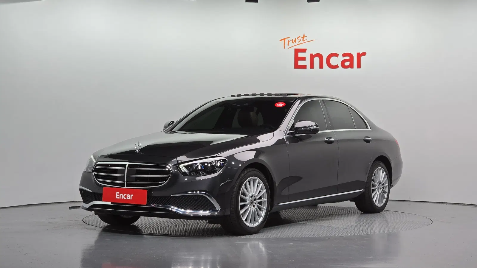 Mercedes-Benz Classe E E250 Exclusive (W213) 2021 — photo 1 sur 31