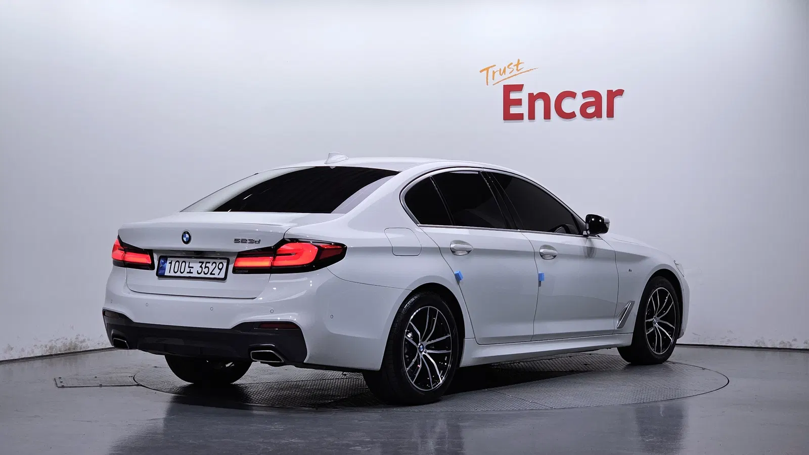 BMW Série 5 (G30) 520d M Sport Plus 2019 — photo 1 sur 30