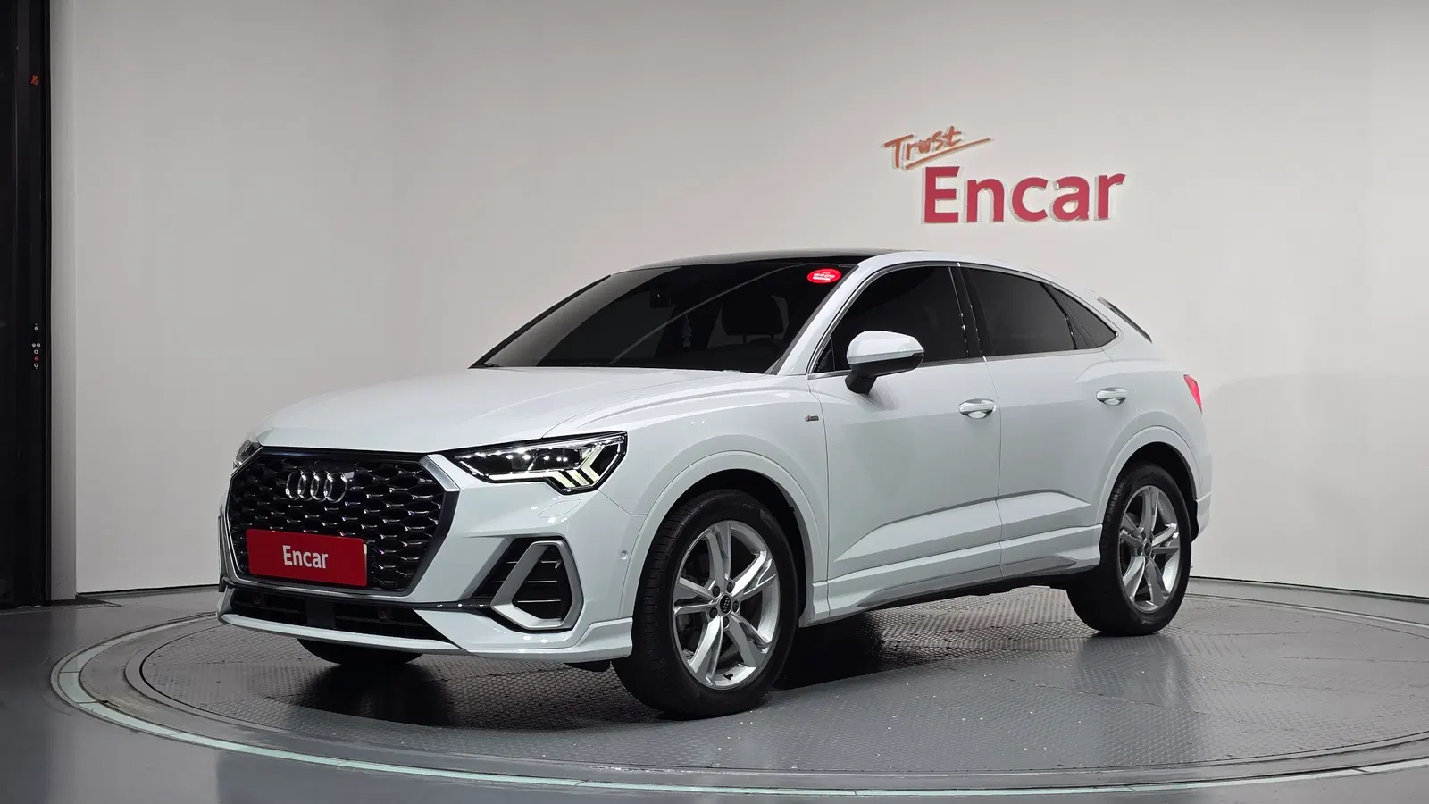 Audi Q3 (F3) 35 TDI Premium Sportback 2023 — photo 1 sur 32