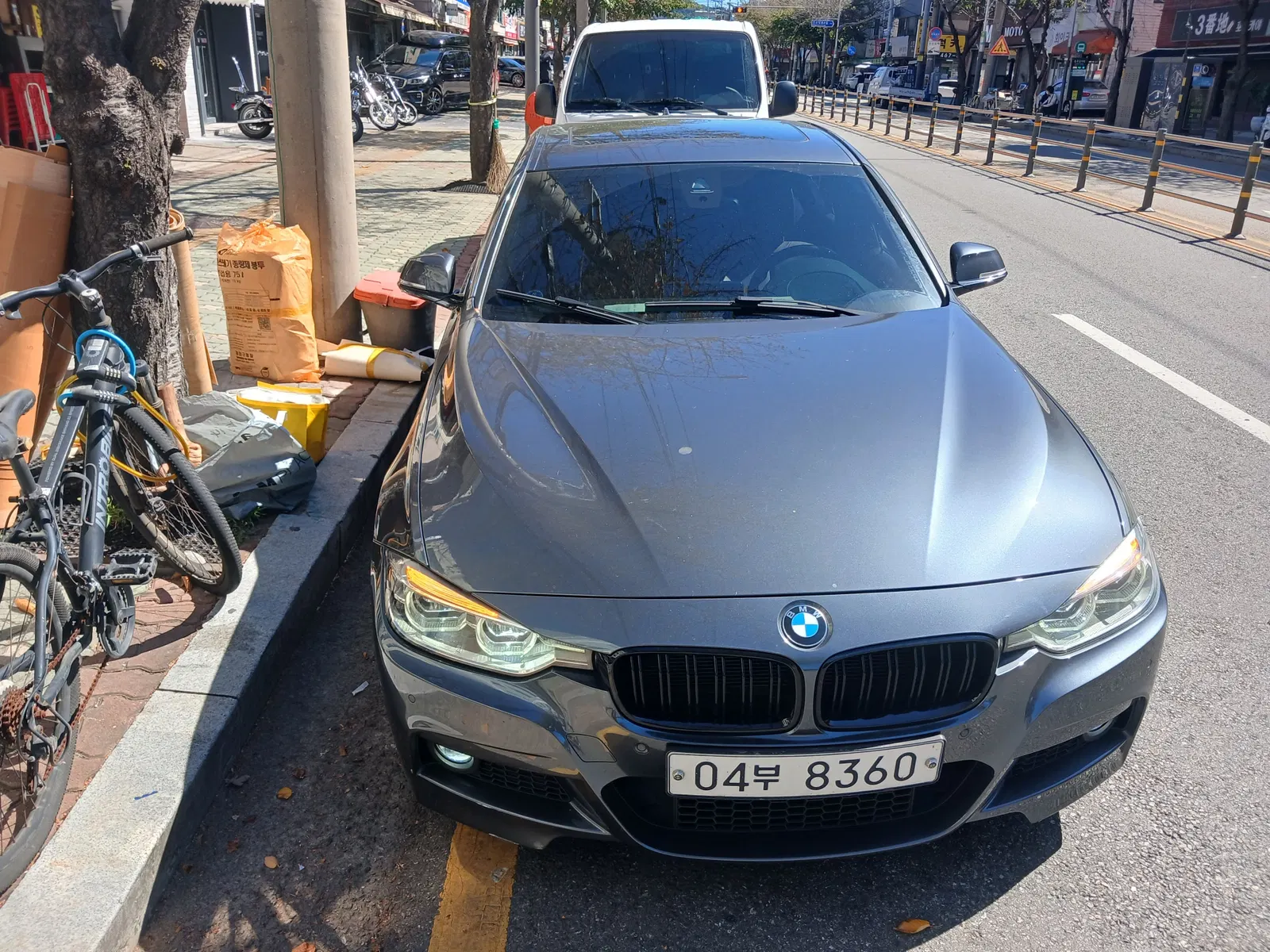BMW Série 3 (F30) 320i M Sport 2017 — photo 1 sur 20