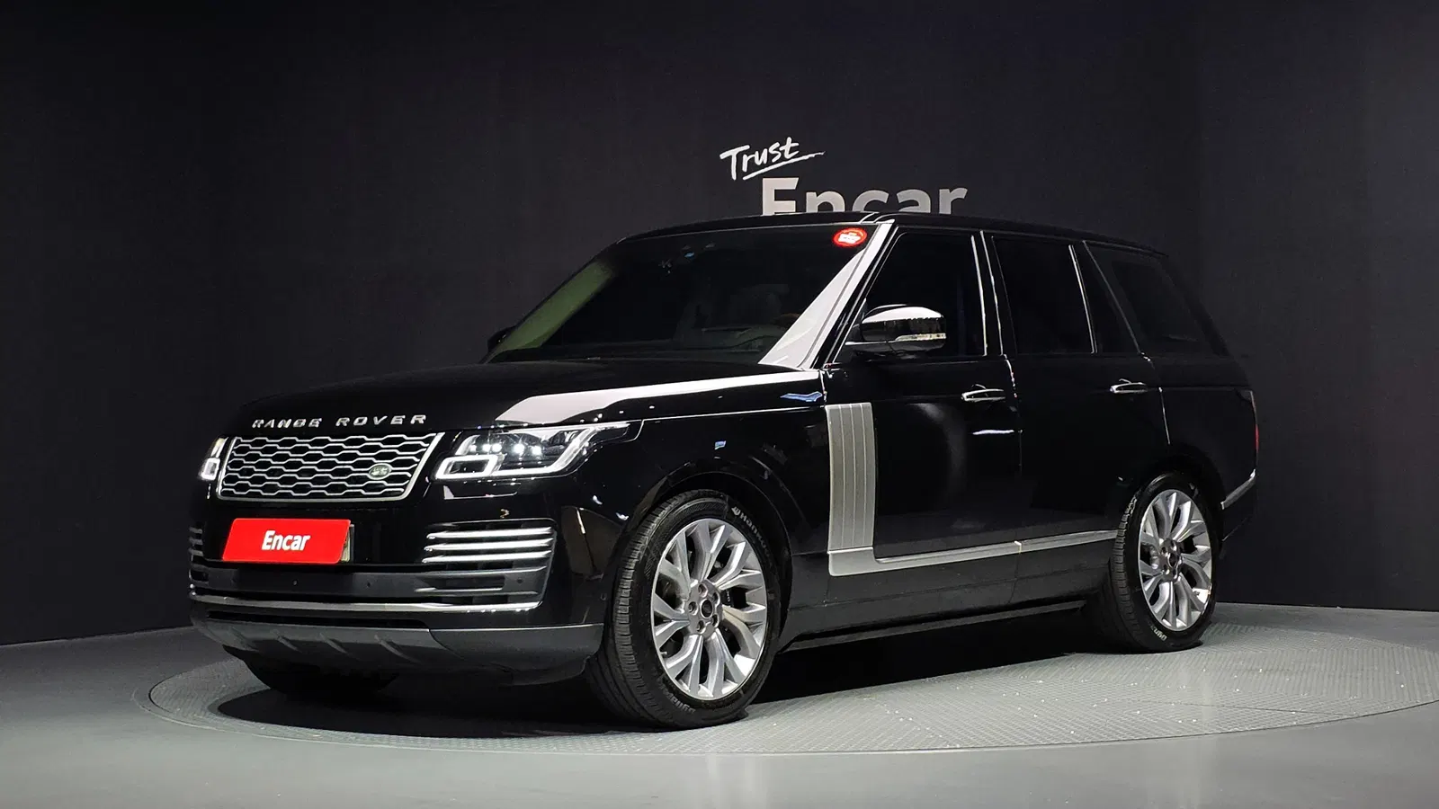 Land Rover Range Rover 4e génération 4.4 SDV8 AB Diesel 2018 — photo 1 sur 33