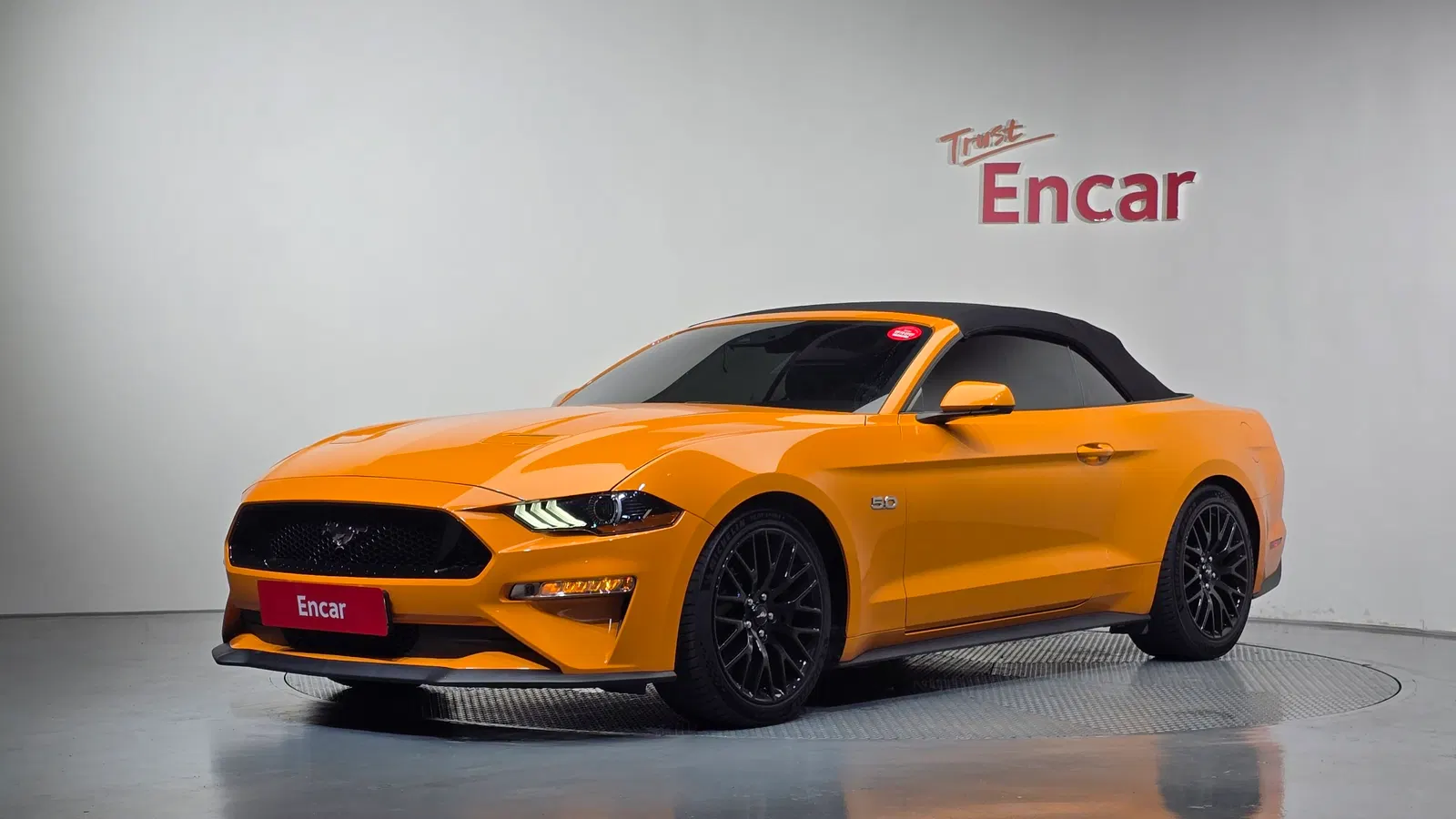 Ford Mustang GT Convertible 2019 — photo 1 sur 36