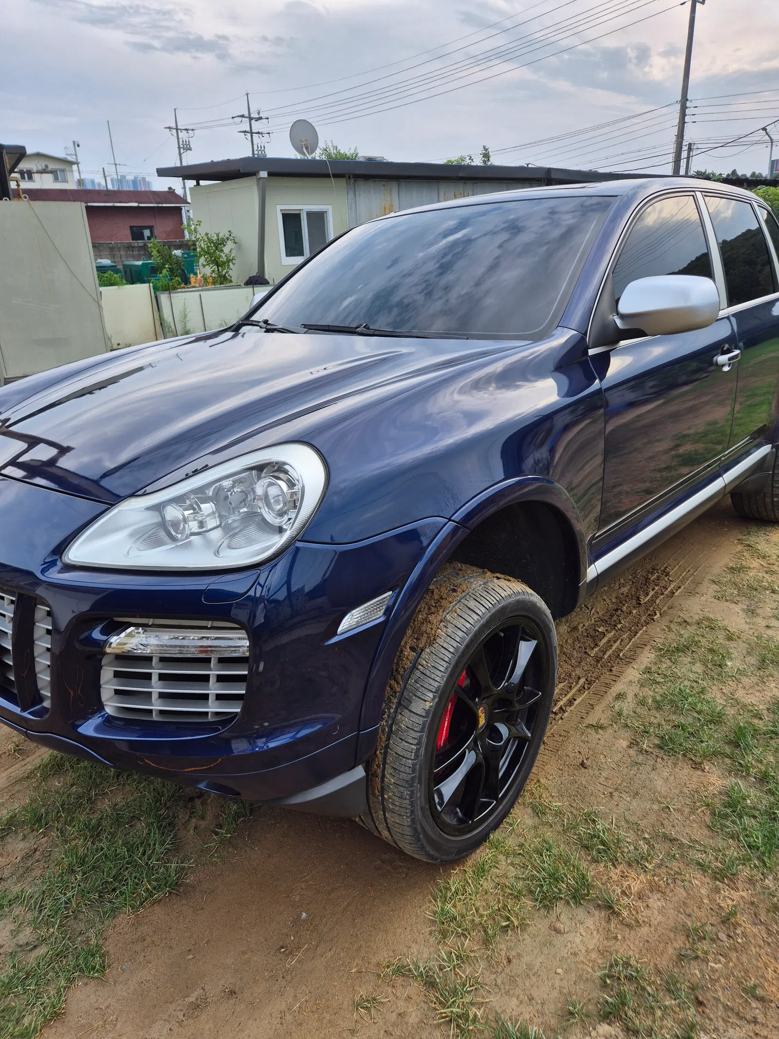 Porsche Cayenne 4.8 Turbo 2008 — photo 1 sur 2