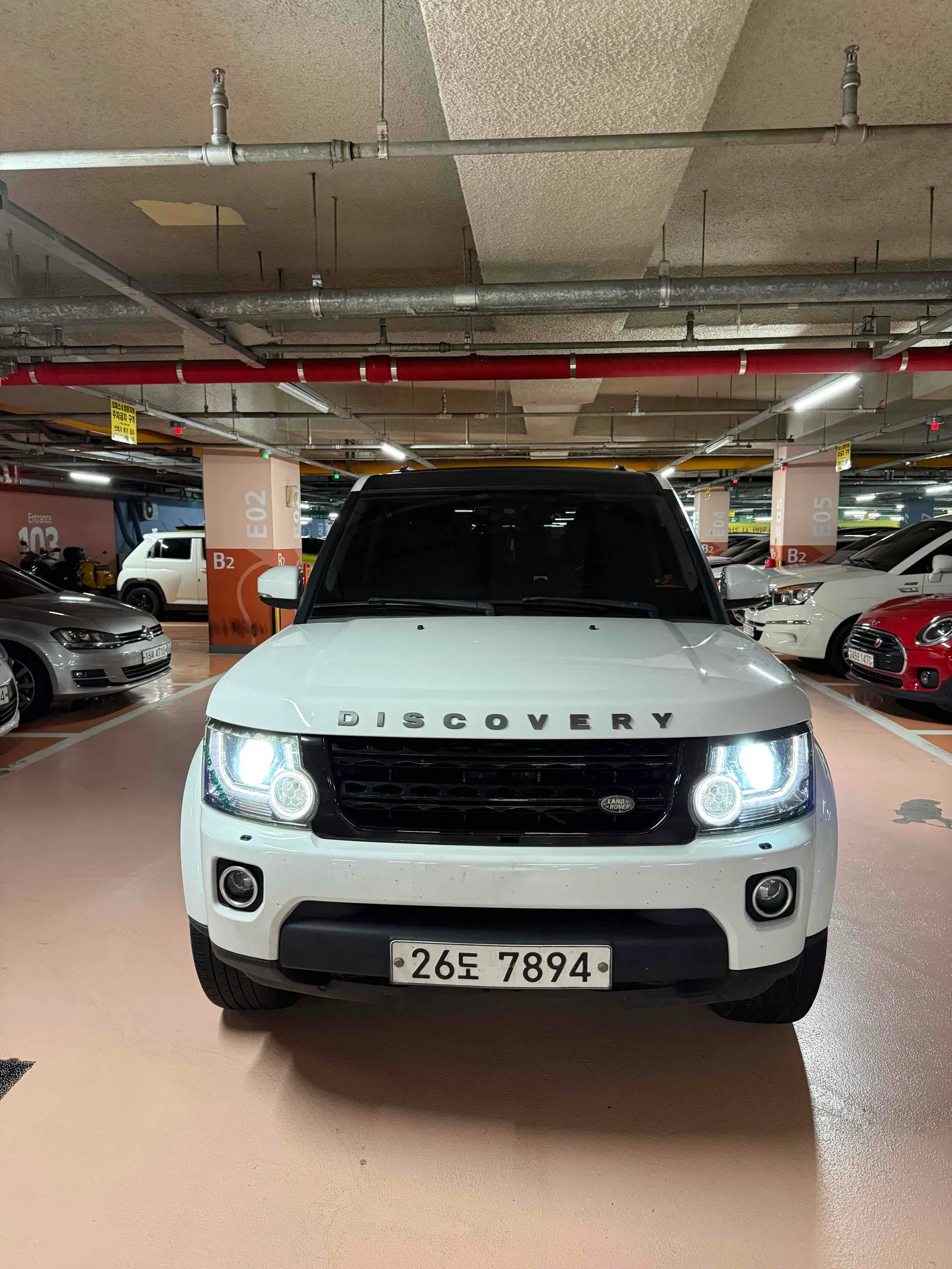 Land Rover Discovery 4 3.0 SDV6 SE 2016 — photo 1 sur 12