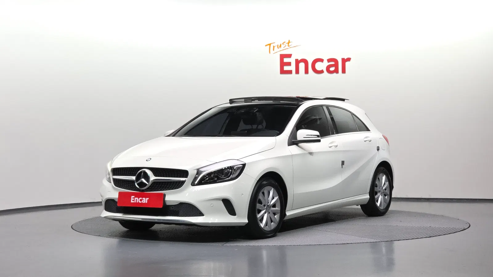 Mercedes-Benz Classe A A200 (W176) 2017 — photo 1 sur 20
