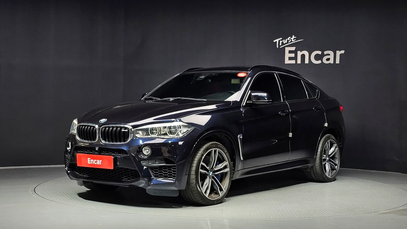 BMW X6M (F16) 4.4 2016 — photo 1 sur 20