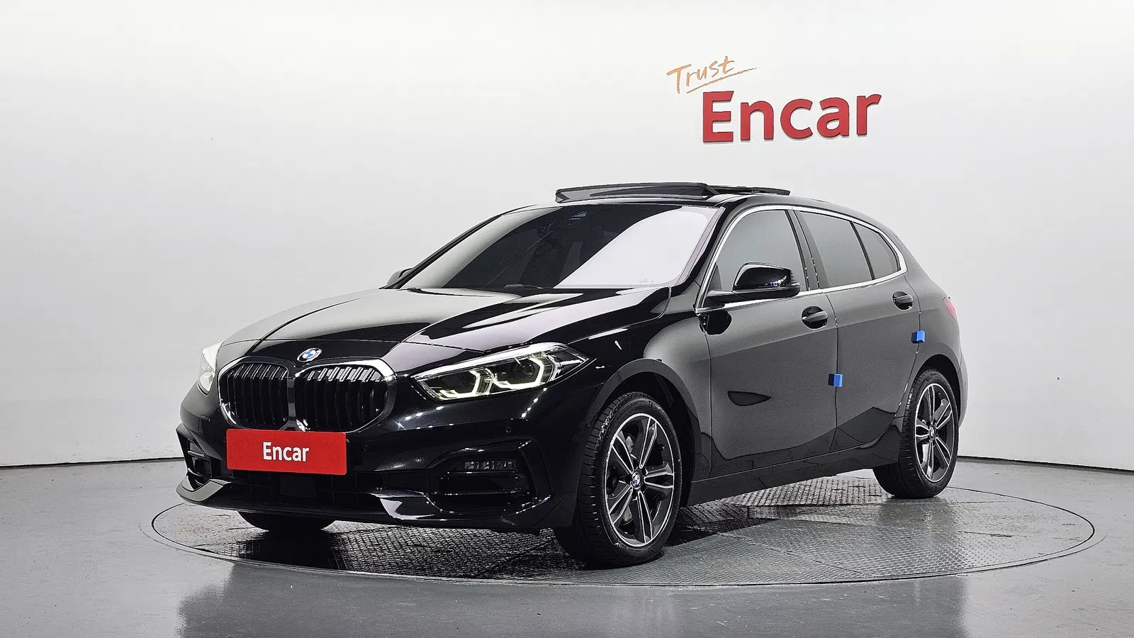 BMW Série 1 (F40) 120i Sport 2022 — photo 1 sur 20