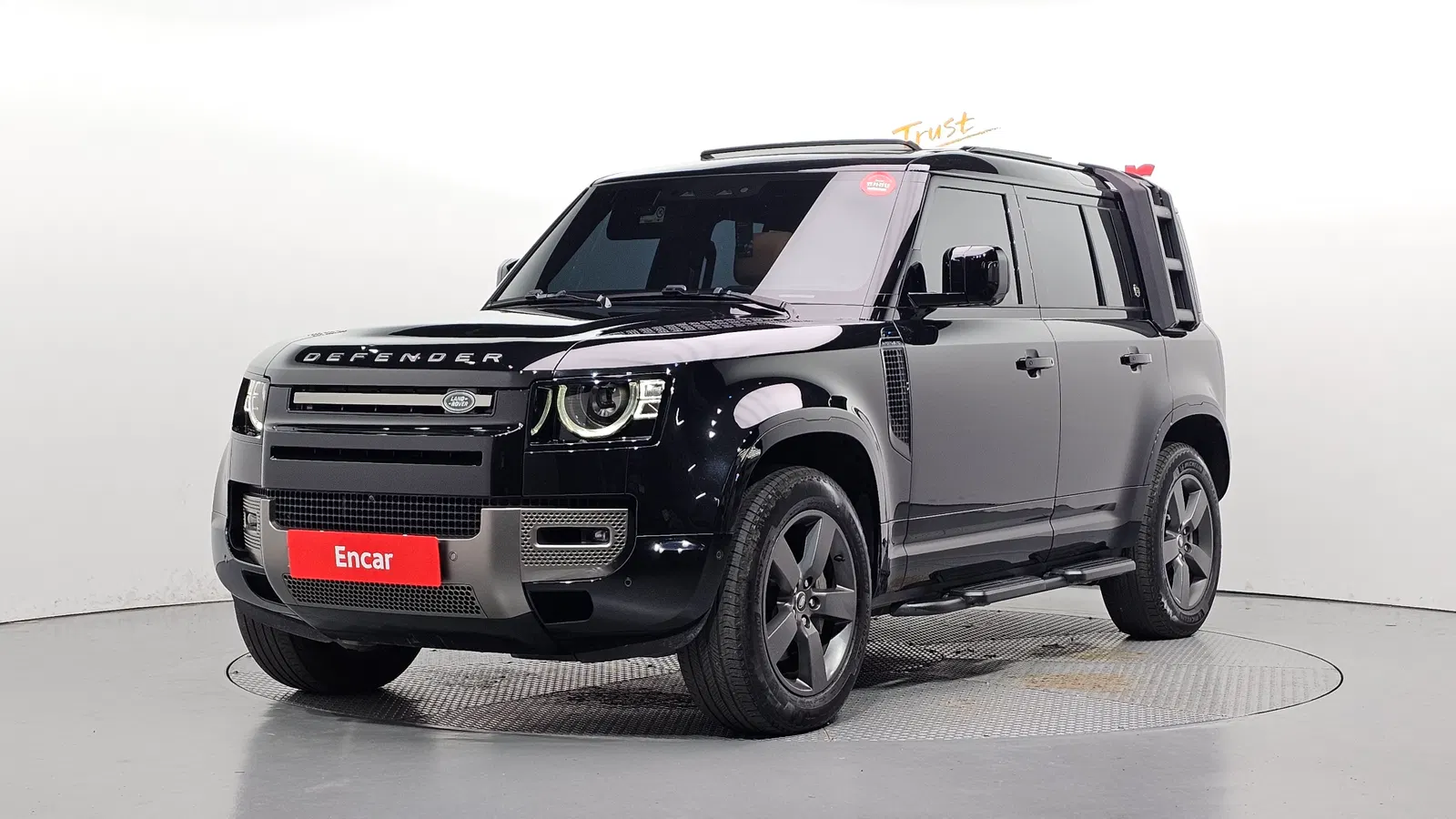 Land Rover Defender (L663) 110 D300 X-Dynamic HSE 2025 — photo 1 sur 33