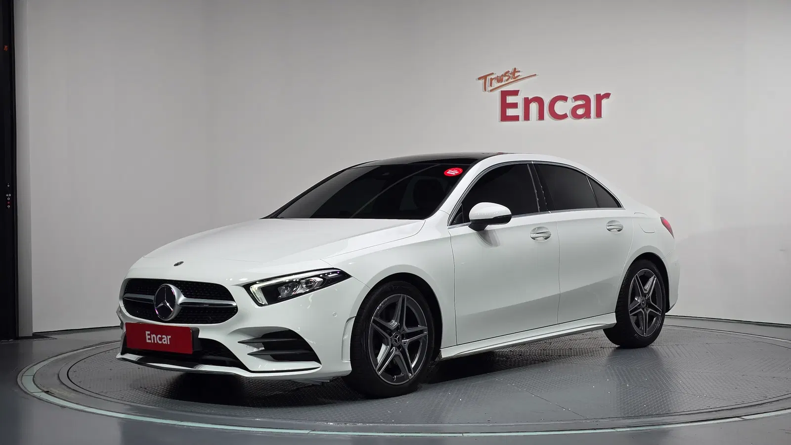 Mercedes-Benz Classe A A250 4MATIC Berline (W177) 2022 — photo 1 sur 32
