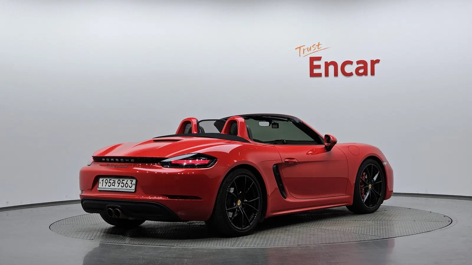 Porsche 718 Boxster S 2.5 2017 — photo 1 sur 33