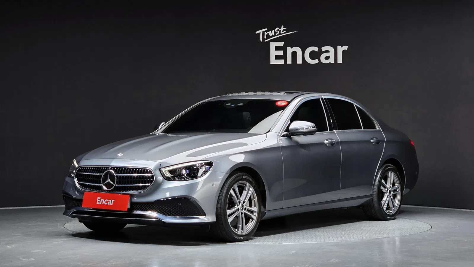 Mercedes-Benz Classe E E350 4MATIC Avantgarde (W213) 2021 — photo 1 sur 20